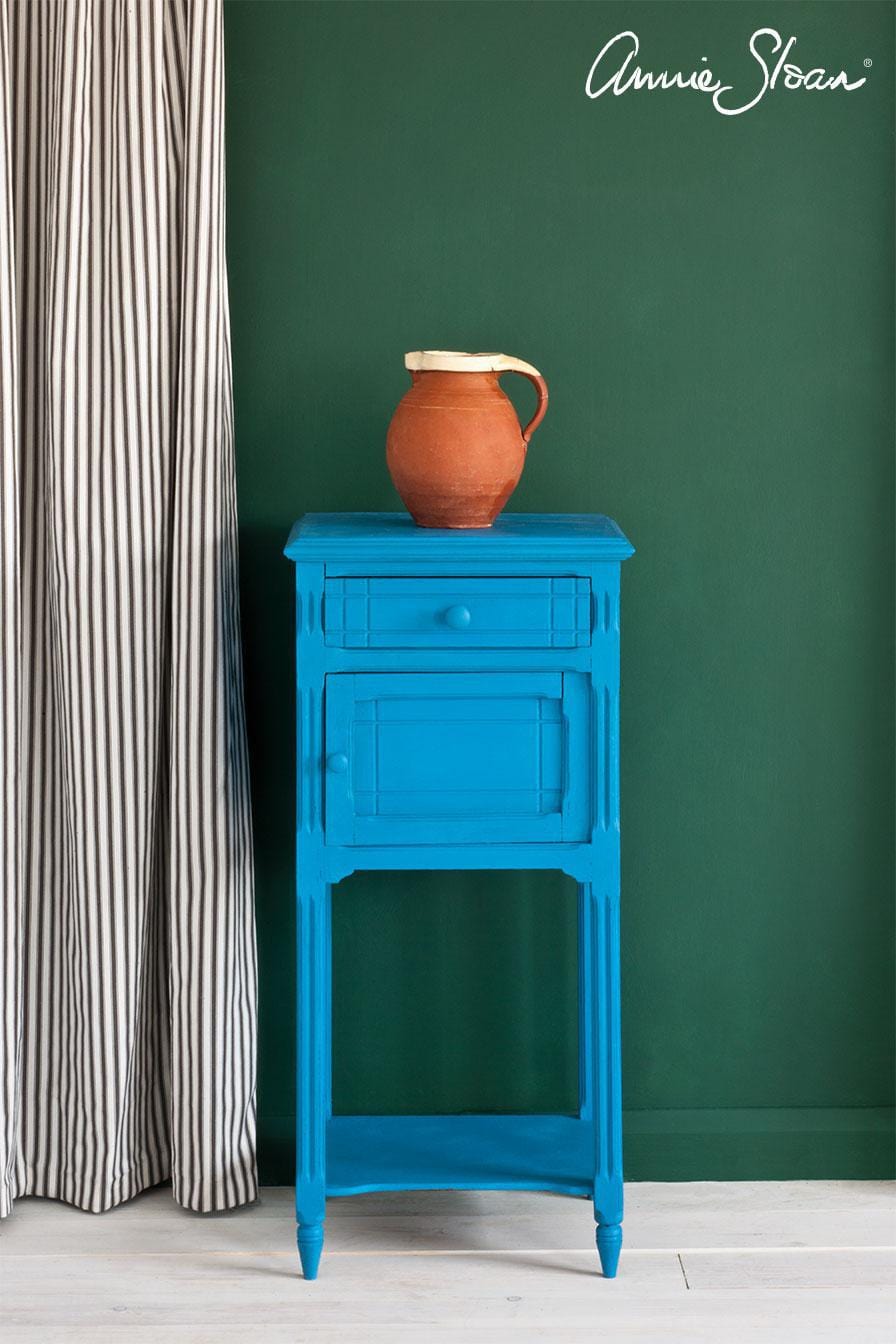 The Owl Box Chalk Paint® by Annie Sloan Giverny